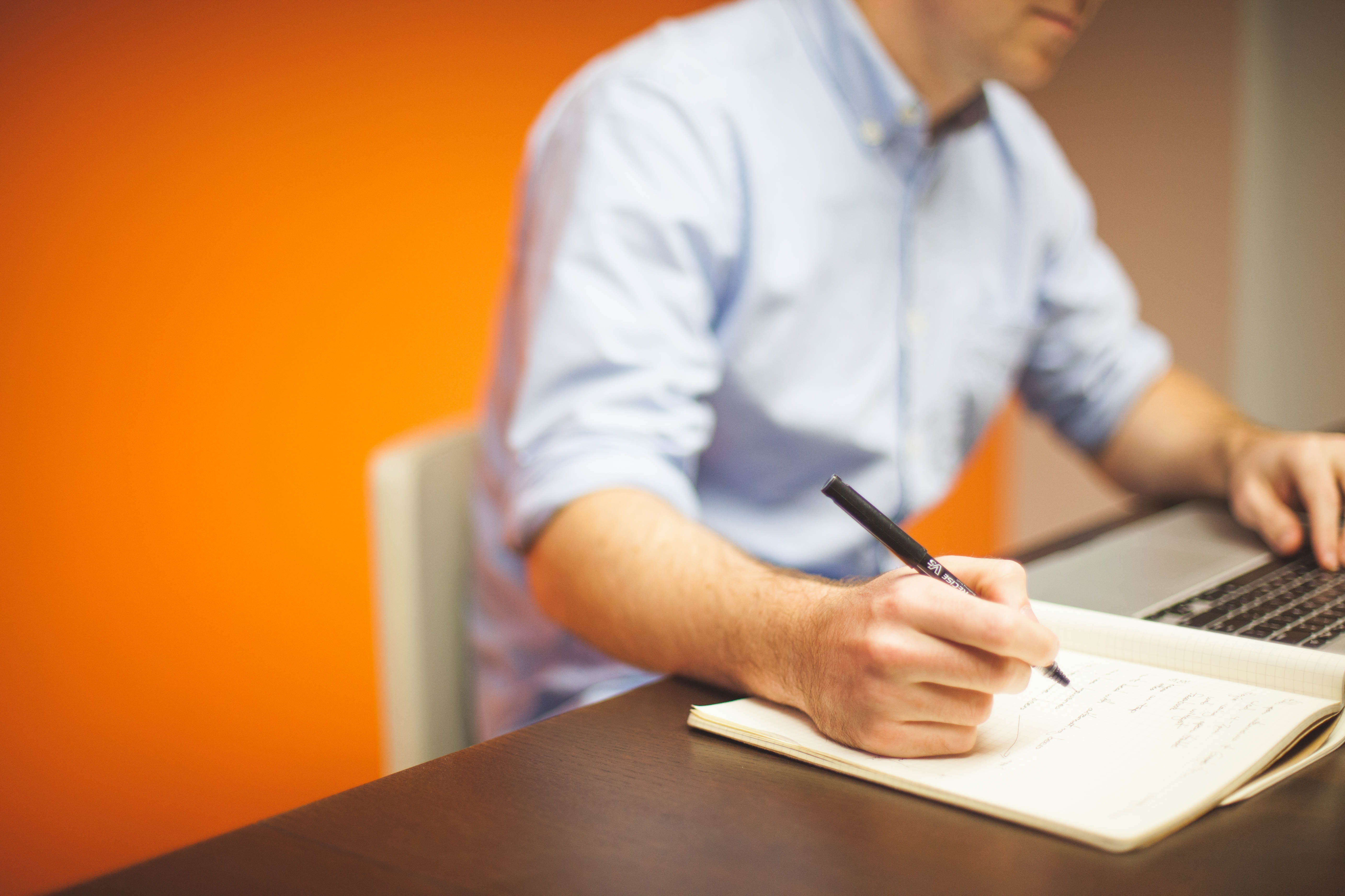 3 Reasons to Hire Someone Who Understands Writing for Digital Mediums